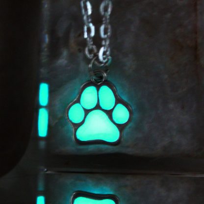 NEW-Luminous-Necklace-Dog-lovers-The-cat-dog-paw-The-bear-s-paw-Necklace-GLOW-in_6
